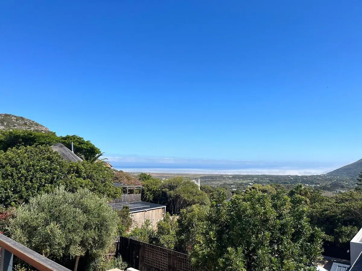 Sea Breeze Sunsets Apartment Noordhoek