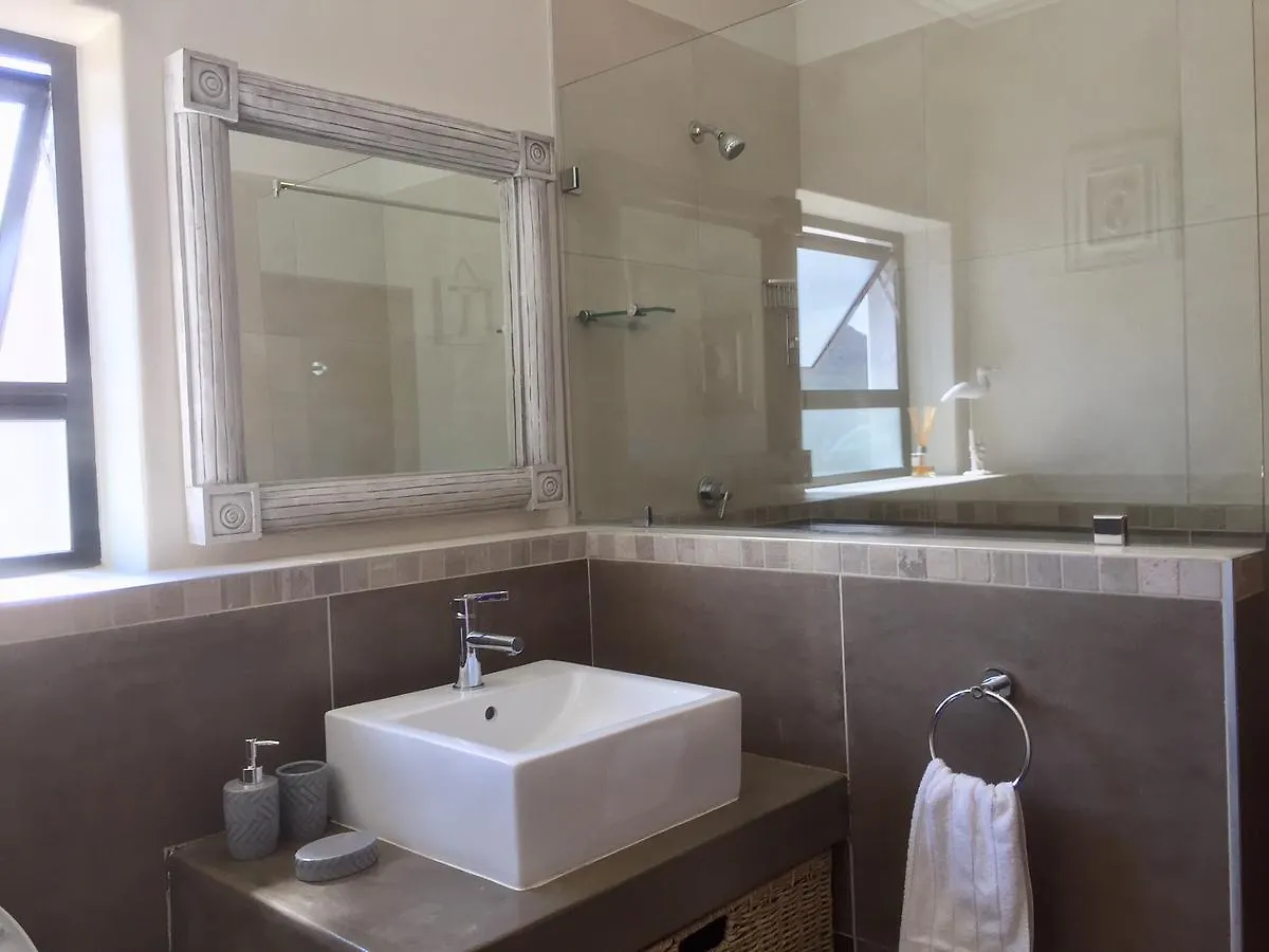 Sea Breeze Sunsets Apartment Noordhoek South Africa